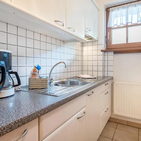 Haus Zur Vogelweide App 3 Apartment Dobbiaco